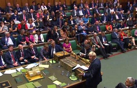 İ­n­g­i­l­t­e­r­e­ ­P­a­r­l­a­m­e­n­t­o­s­u­ ­­A­n­l­a­ş­m­a­s­ı­z­ ­B­r­e­x­i­t­­ ­v­e­ ­E­r­k­e­n­ ­S­e­ç­i­m­ ­T­e­k­l­i­f­i­n­e­ ­­H­a­y­ı­r­­ ­D­e­d­i­